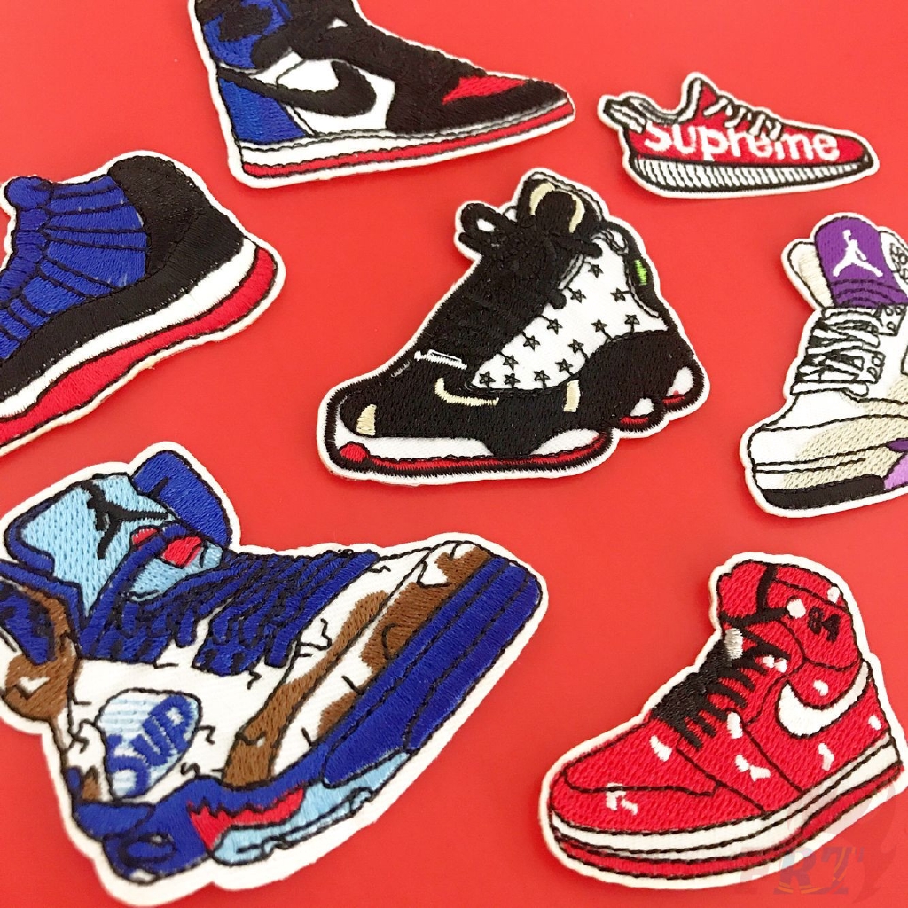 Miếng vớ thêu/ủi thủ công trang trí hình giày sneaker in logo thương hiệu thời trang 1.4