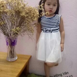 Quần áo, váy bé gái xinh yêu