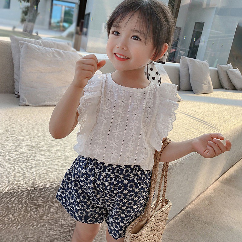 Set Áo Sát Nách Phối Ren + Quần Short In Hoa Cho Bé Gái