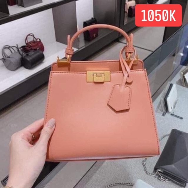 Túi cnk auth có sẵn