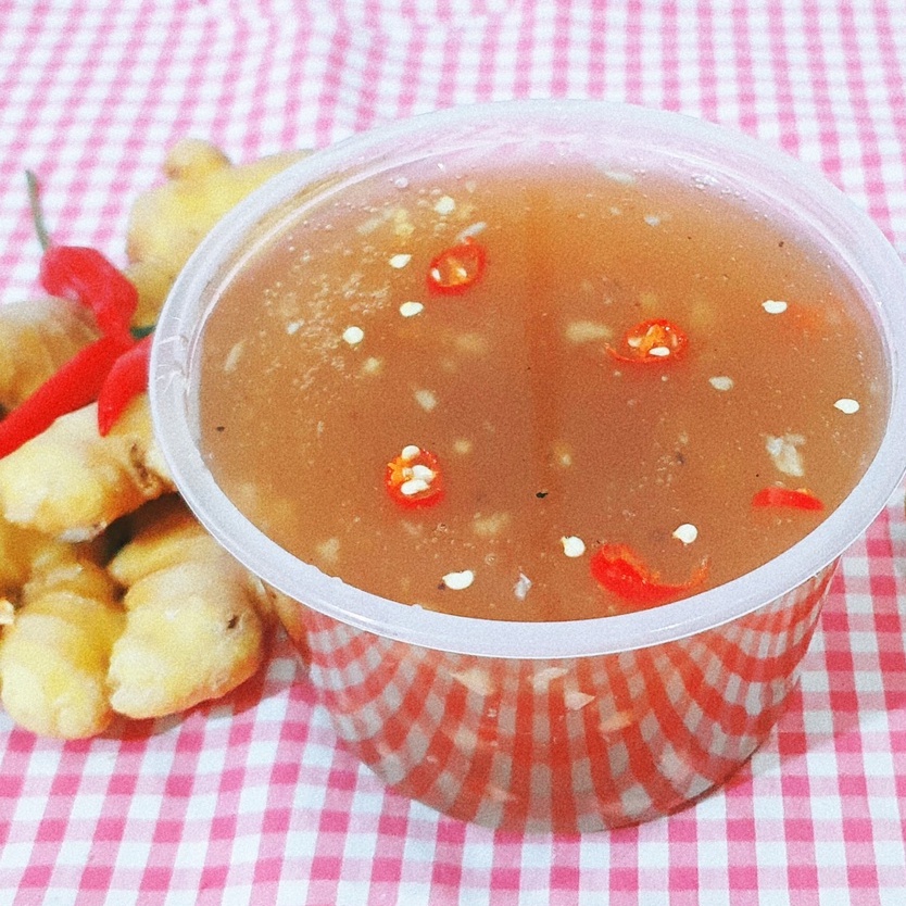 Nước sốt me tươi ướp, chấm đồ nướng.