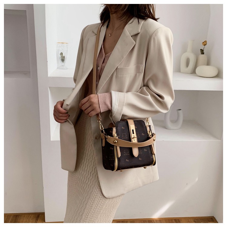 Túi Xách Họa Tiết Mèo Hello Kitty Kèm Dây Đeo Chéo Y10 – Video Thật