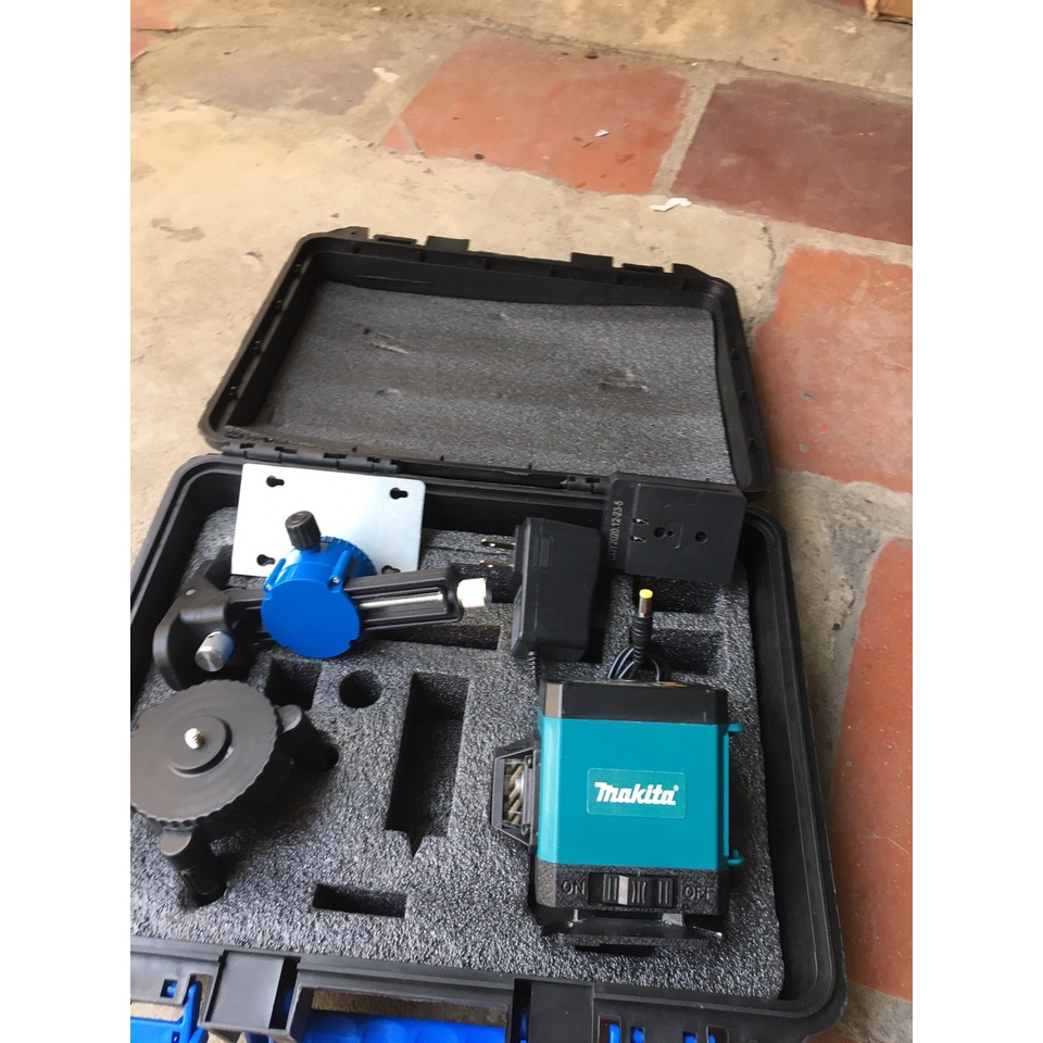 Máy cân mực laze MAKITA 12 tia xanh 3D bắn cốt tia laser cân bằng nét chuẩn có điều khiển, sạc, chân đế máy, hộp nhựa