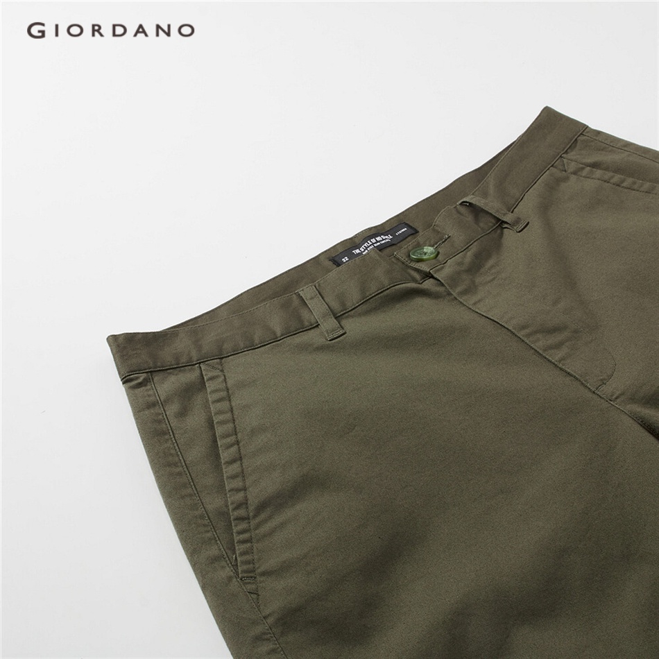 Quần short GIORDANO 13100202 chất vải co giãn thời trang trẻ trung năng động cho nam