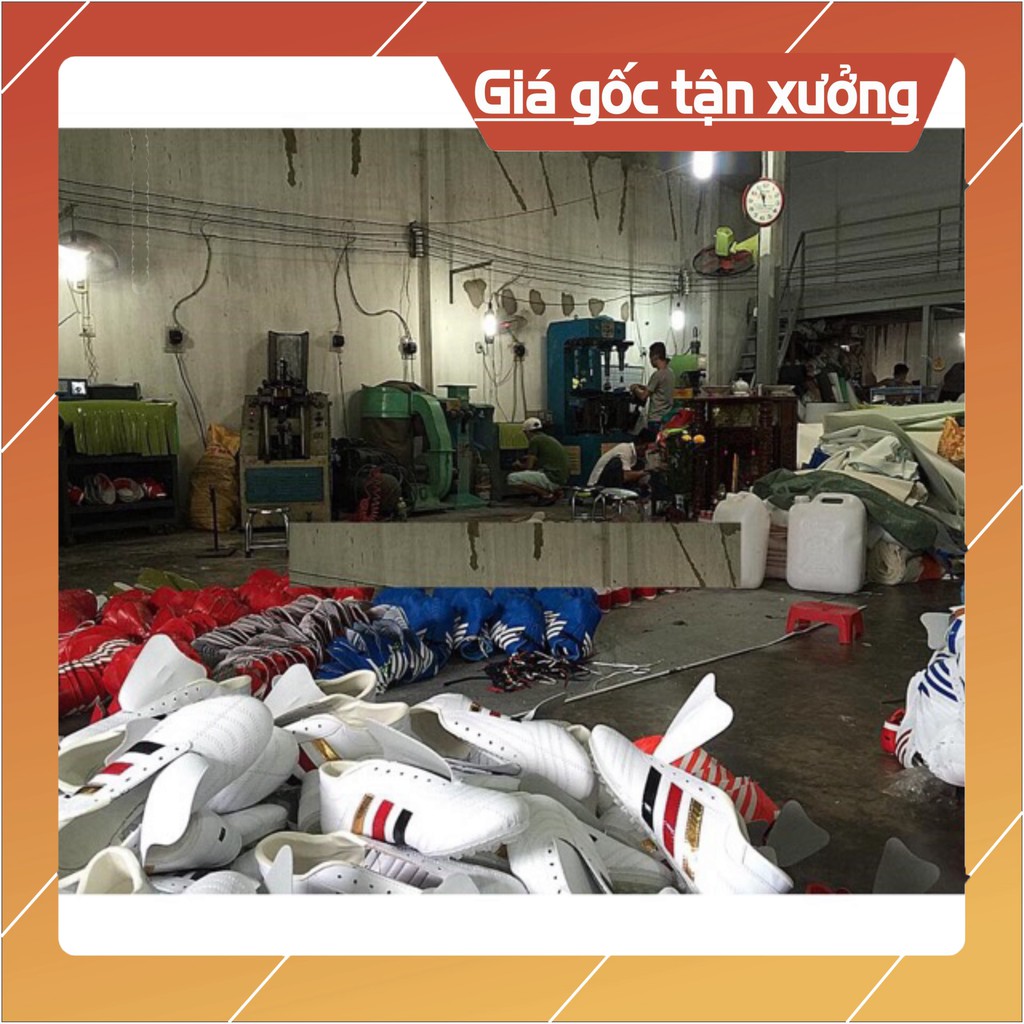 {FLASH SALE} [HCM] Giày đá bóng giá sỉ 3 sọc, khâu kín đế.