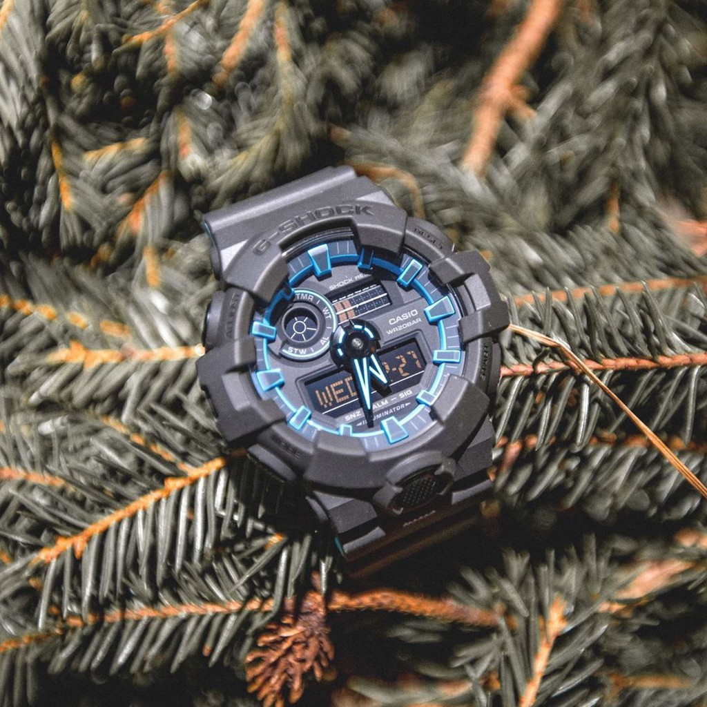 Đồng hồ nam Casio G Shock GA-700SE-1A2DR Layered Neon Color - Dây Hai Màu Phiên Bản Giới Hạn