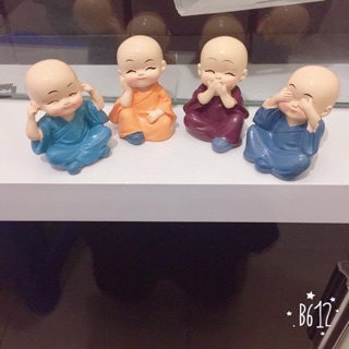 Bộ 4 chú tiểu