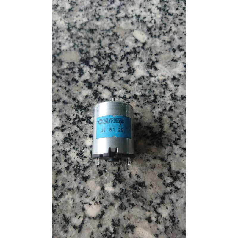 motor 12v  nhỏ cũ