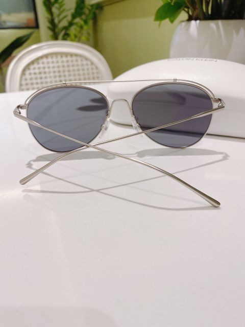 Kính mát thời trang chính hãng Calvin Klein form unisex | BigBuy360 - bigbuy360.vn