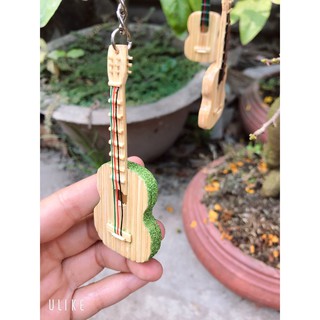 Móc Khóa Tăm Tre Đàn Guitar