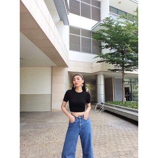 Áo Thun Croptop Ôm Body Cổ Tròn Dáng Basic