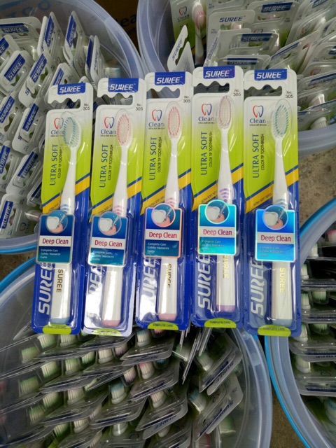 Bàn chải suree Thái Lan 1 xô có 440k/65 cái