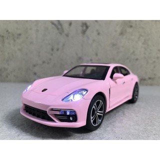 Mô hình xe PORSCHE Panamera 1:32