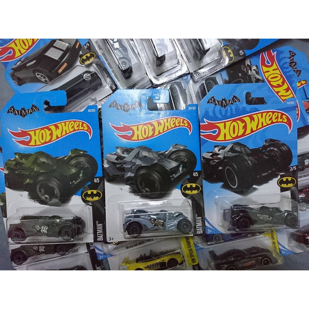 Xe Hotwheels Batman: Arkham Knight Batmobile (Nhiều Màu)