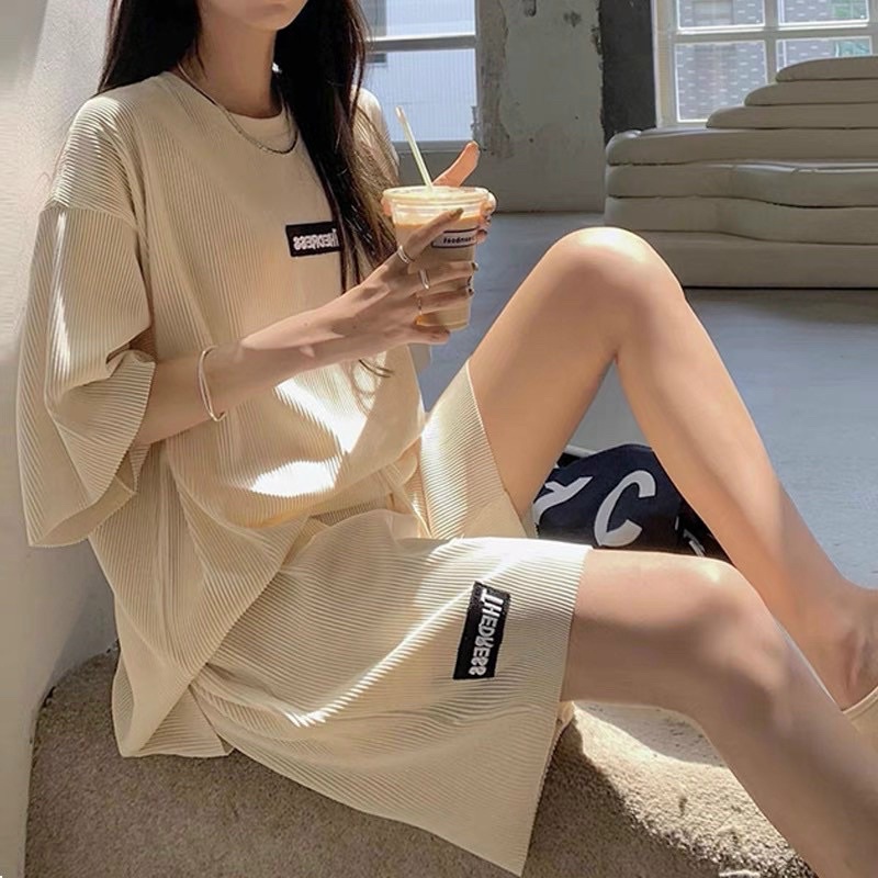 Bộ Đùi Tăm Thêu Ngực Form Rộng Unisex Chất Tăm Tàu Siêu Xịn Kiểu Dáng Nam Nữ Mặc Đôi Nhóm Phong Cách Ulzzang Hàn Quốc