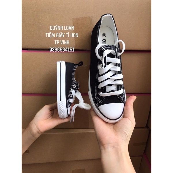 Giày dáng thể thao cho bé