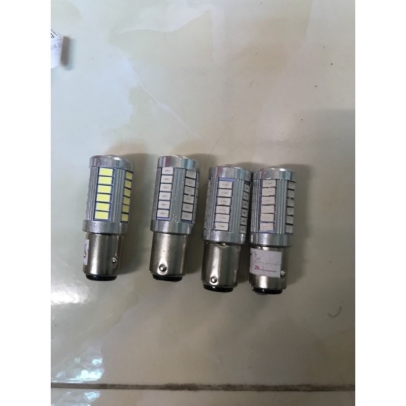 Đèn led nháy hậu 33 tim cực đẹp,cực bền,2 chế độ,ae ưu tiên lên điện bình