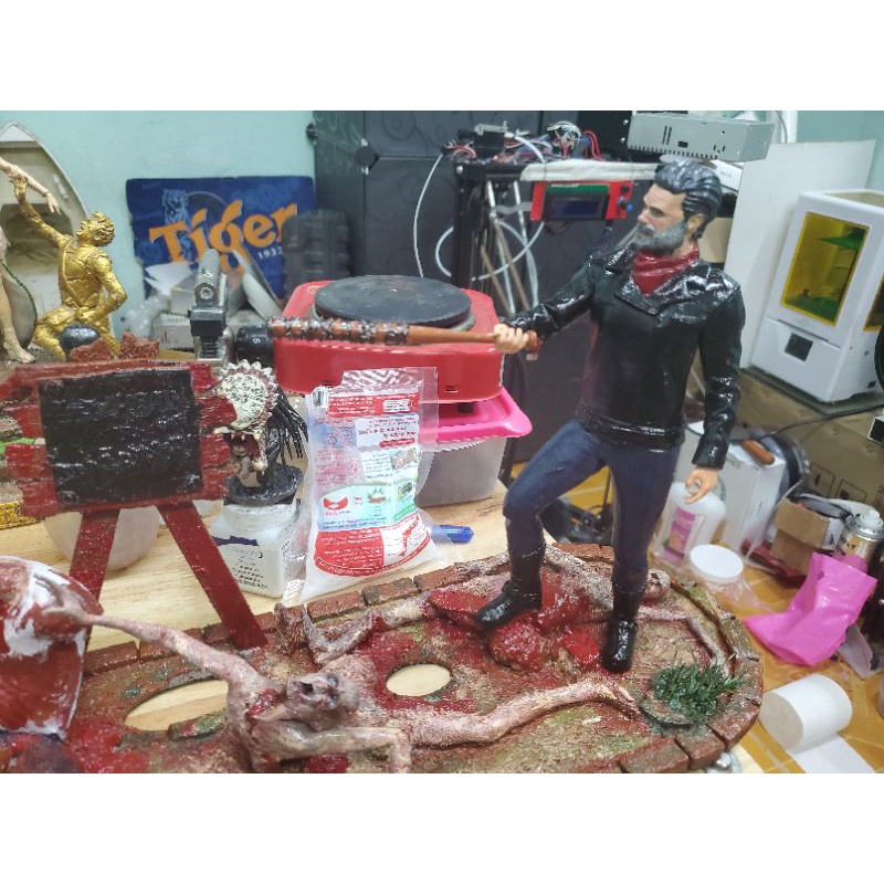 Mô hình walking dead. rick và negan