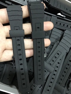 Dây nhựa dùng cho đồng hồ Casio F94,khoá inox và khoá nhựa