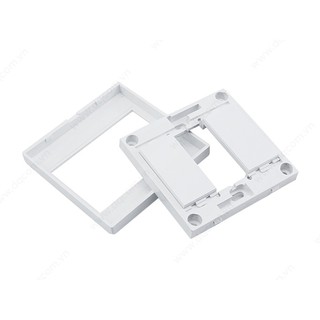 Mặt nạ âm tường ba socket Ugreen 20316