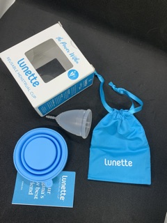 Cốc nguyệt san Lunette