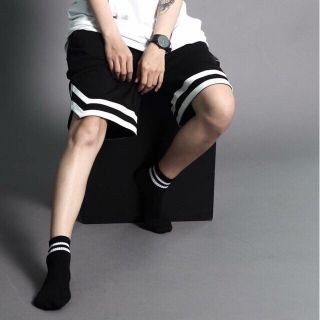 Quần Short thun 2 line V Unisex