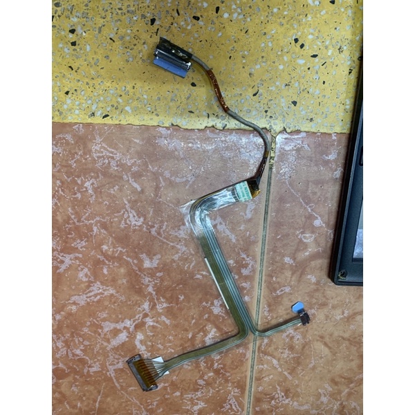 Linh kiện laptop dell latitude d630 rã máy vỏ cáp màn hình cao áp