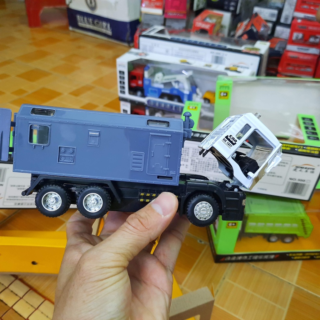 Xe ô tô cảnh sát mô hình bằng sắt tỉ lệ 1:50 có âm thanh và đèn mở được cửa xe