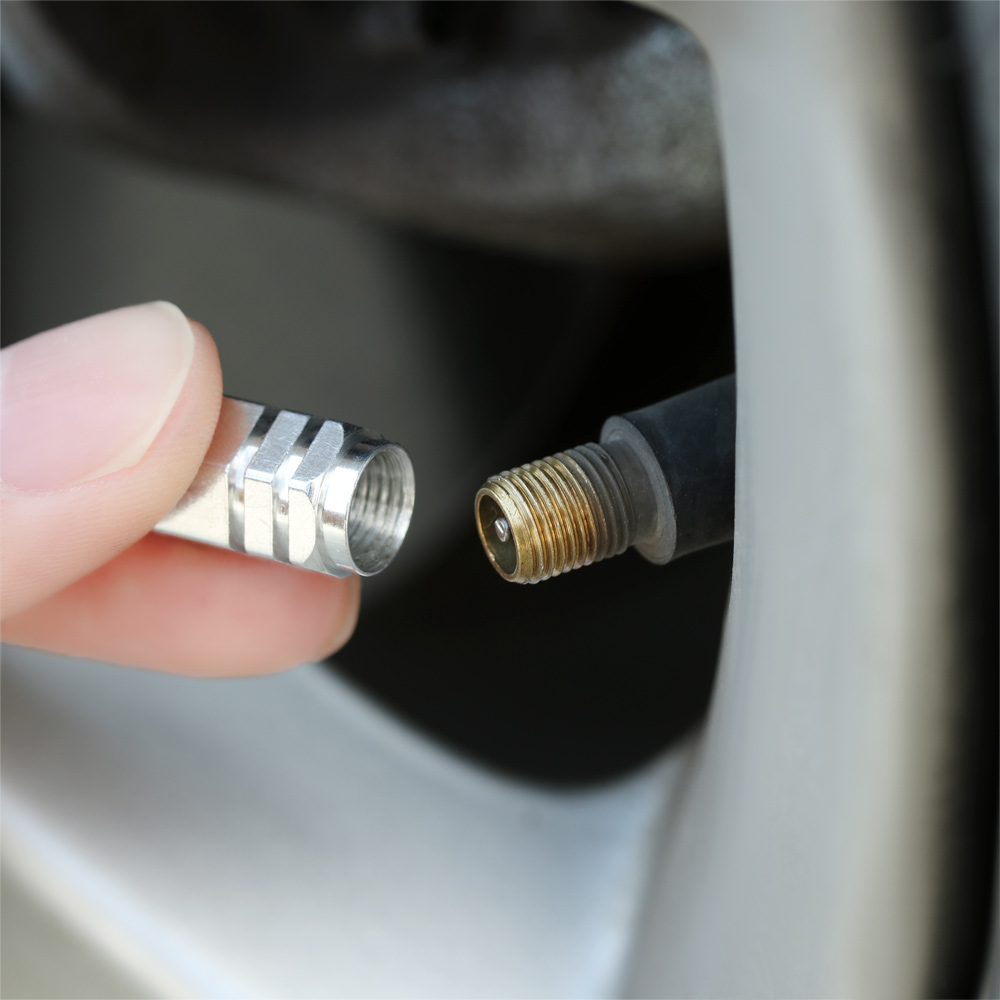 Set 4 nắp van bánh xe hơi 5 màu bằng hợp kim nhôm