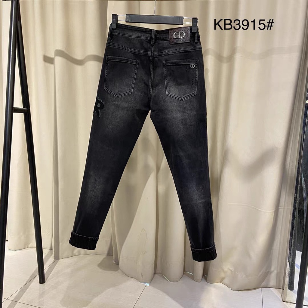 Quần Jean Dolce Gabbana rách gối đùi logo thêu nổi LA 2022 on web