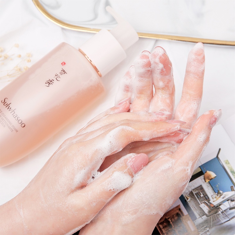 Sữa Rửa Mặt Dưỡng Ẩm Sulwhasoo Gentle Cleansing Foam 200ml