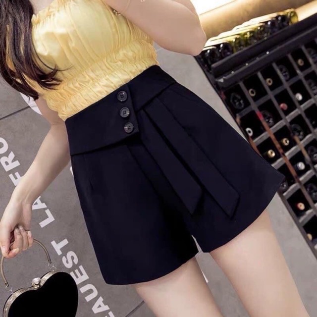 [Mã WASTUP5 giảm 10% tối đa 20K đơn 99K] Quần shorts cạp lệch cách điệu