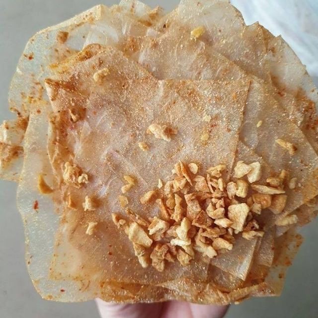 Bánh tráng muối nhuyễn tỏi phi cay gói 50g