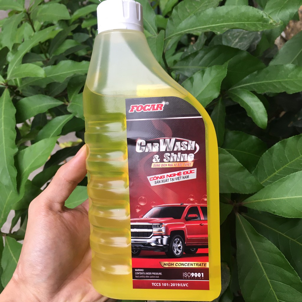 Dung dịch rửa xe bọt tuyết Focar Car Wash &amp; Shine 850ml