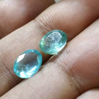 Bộ 2 Viên Đá Ngọc Lục Bảo Tự Nhiên