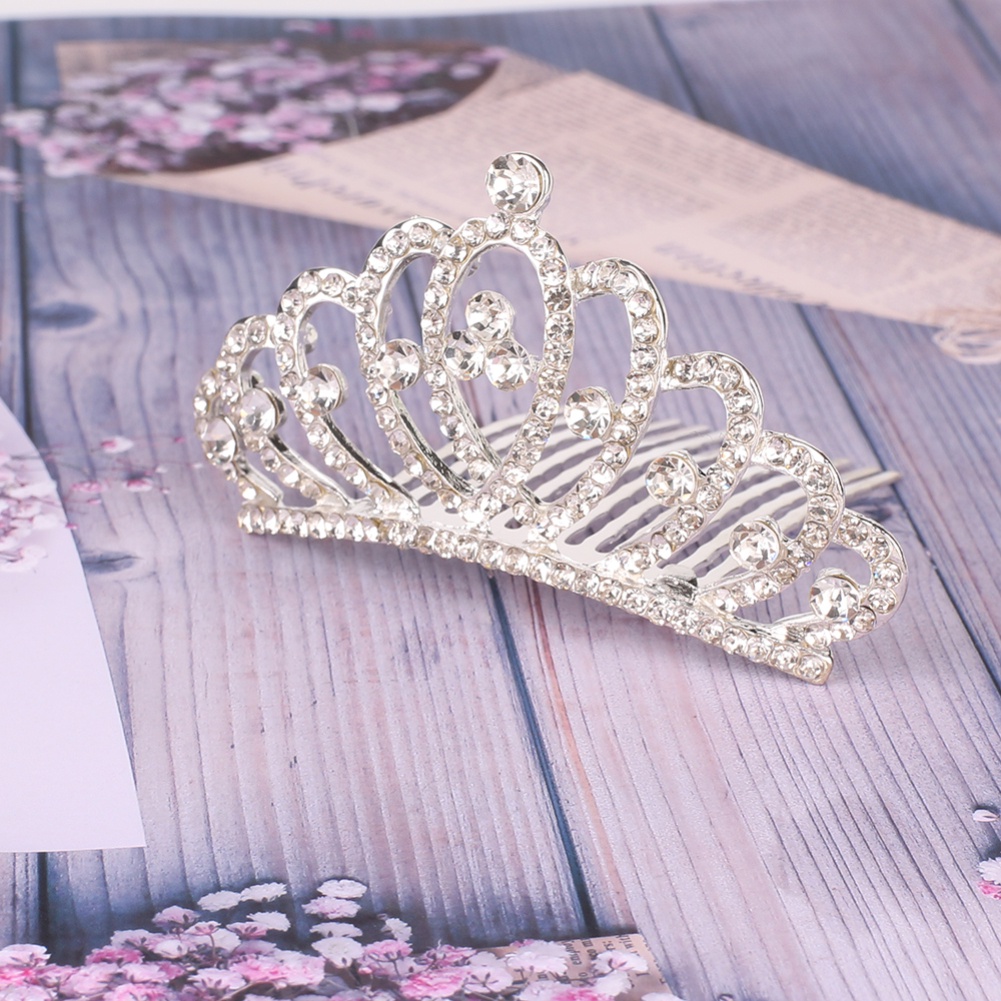 Vương miện đính đá xinh xắn dành cho bé gái