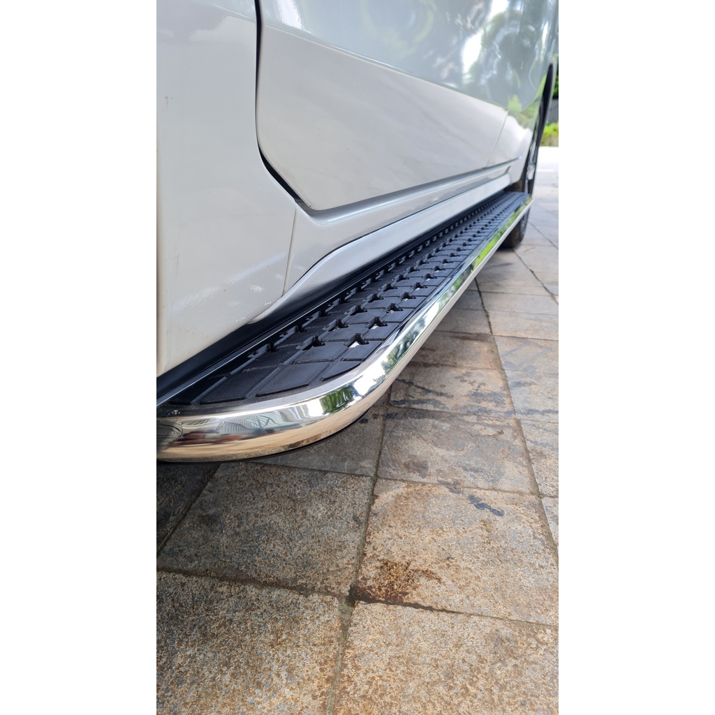 Bậc lên xuống Mitsubishi Xpander 2022 mới nhất. Mẫu Nhôm đúc viền gương cao cấp KN