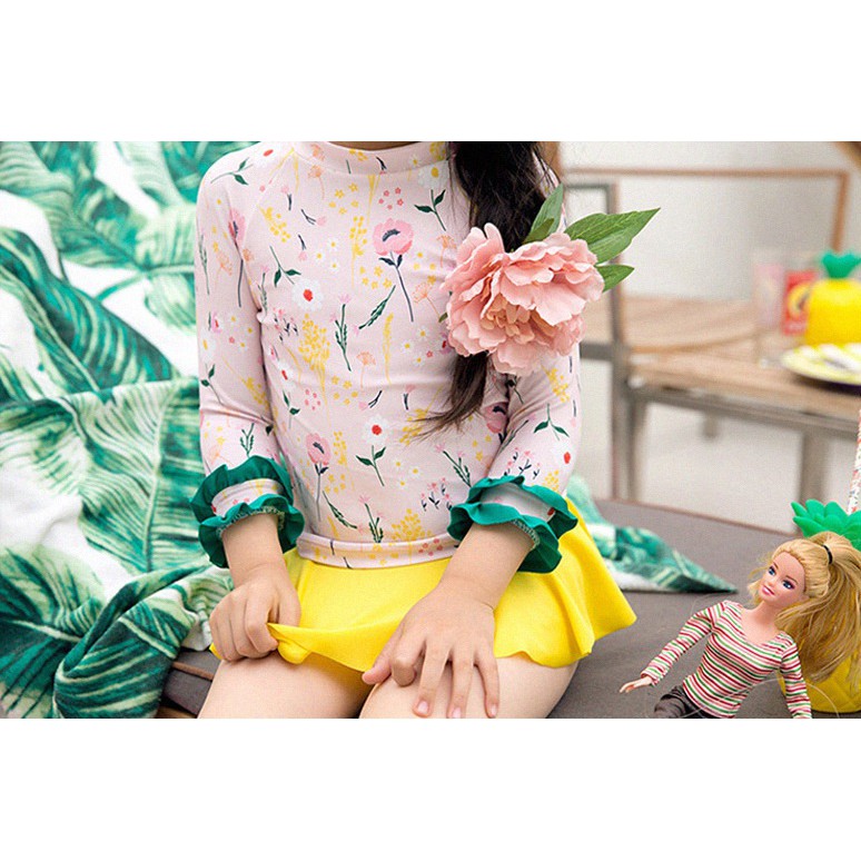 Bộ bơi hoa lá bé gái kèm mũ nón siêu xinh