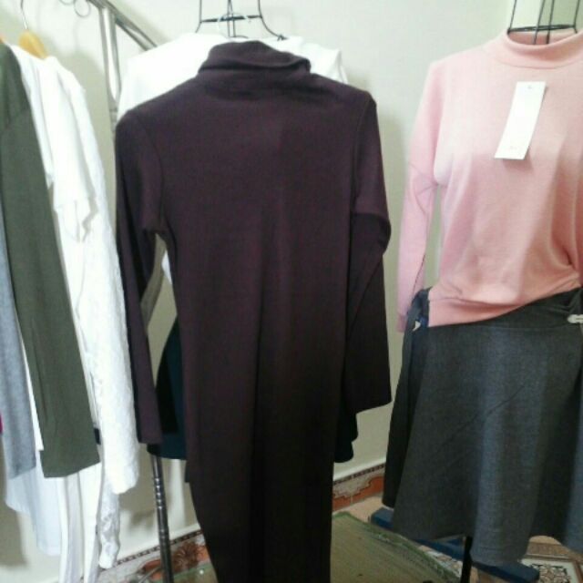 Váy body cổ lọ dáng dài
