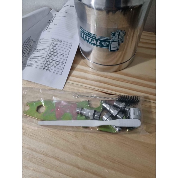 TOTAL Súng phun sơn 1000cc TAT11002