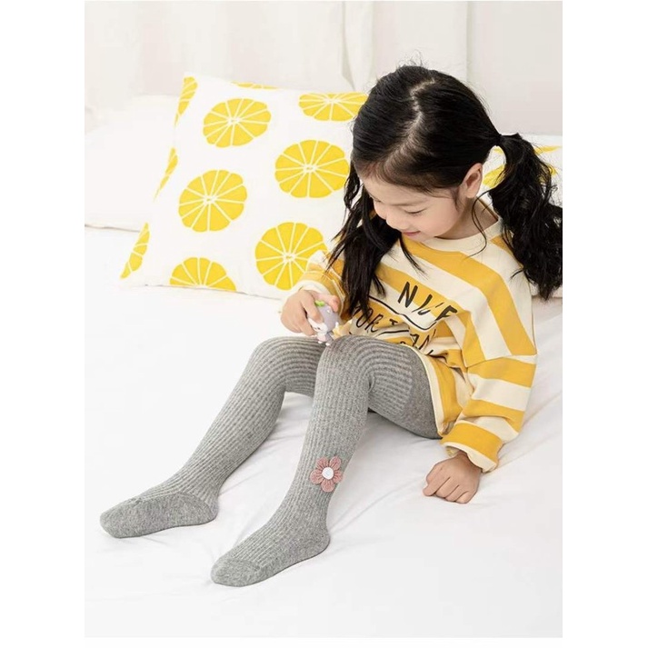 Quần tất cho bé gái ấm áp chất len mềm mại không bai màu phù hợp từ 0-4 tuổi Mẫu liền bàn họa tiết hoa