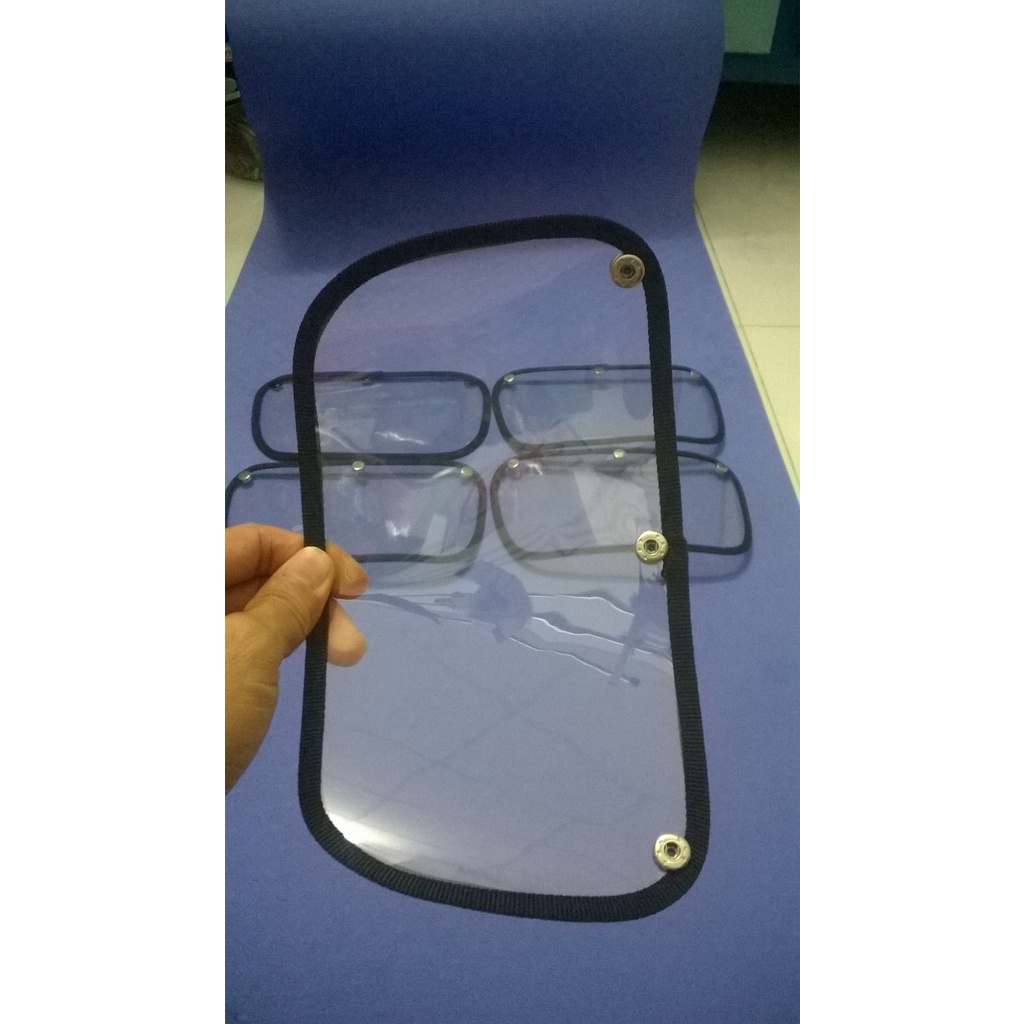 Kính thay thế mũ bảo hiểm bé tập đi cho bé .