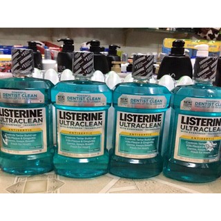 Nước súc miệng Listerine 1,5 lít.