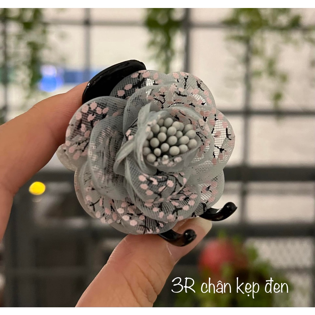 Kẹp tóc càng cua 3 - 5 răng đính hoa vải cánh chấm bi Handmade