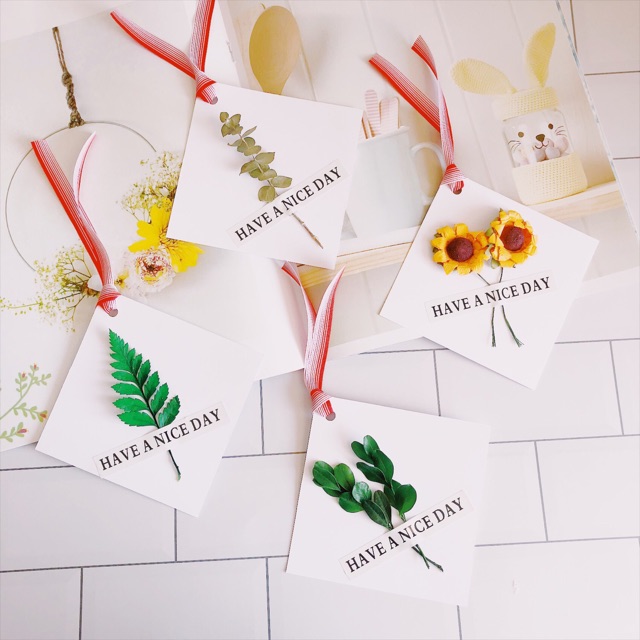 THIỆP HANDMADE  GẮN HOA VÀ LÁ THIỆP DECOR QUÀ THIỆP SINH NHẬT DỊP LỄ