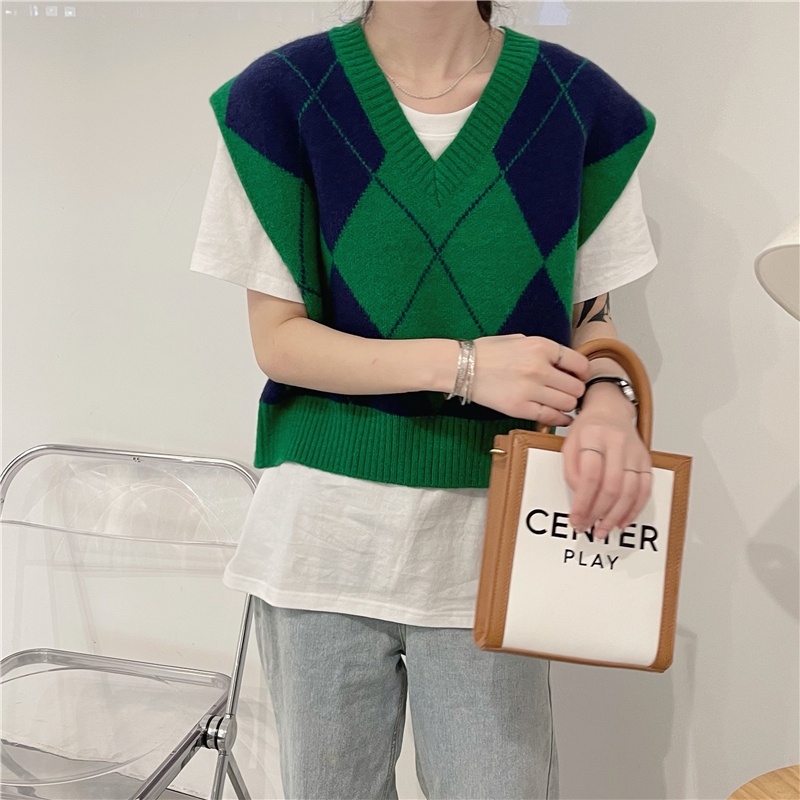 Áo Len Ghi Lê Cổ Chữ V Họa Tiết Kim Cương Phong Cách Vintage 2021
