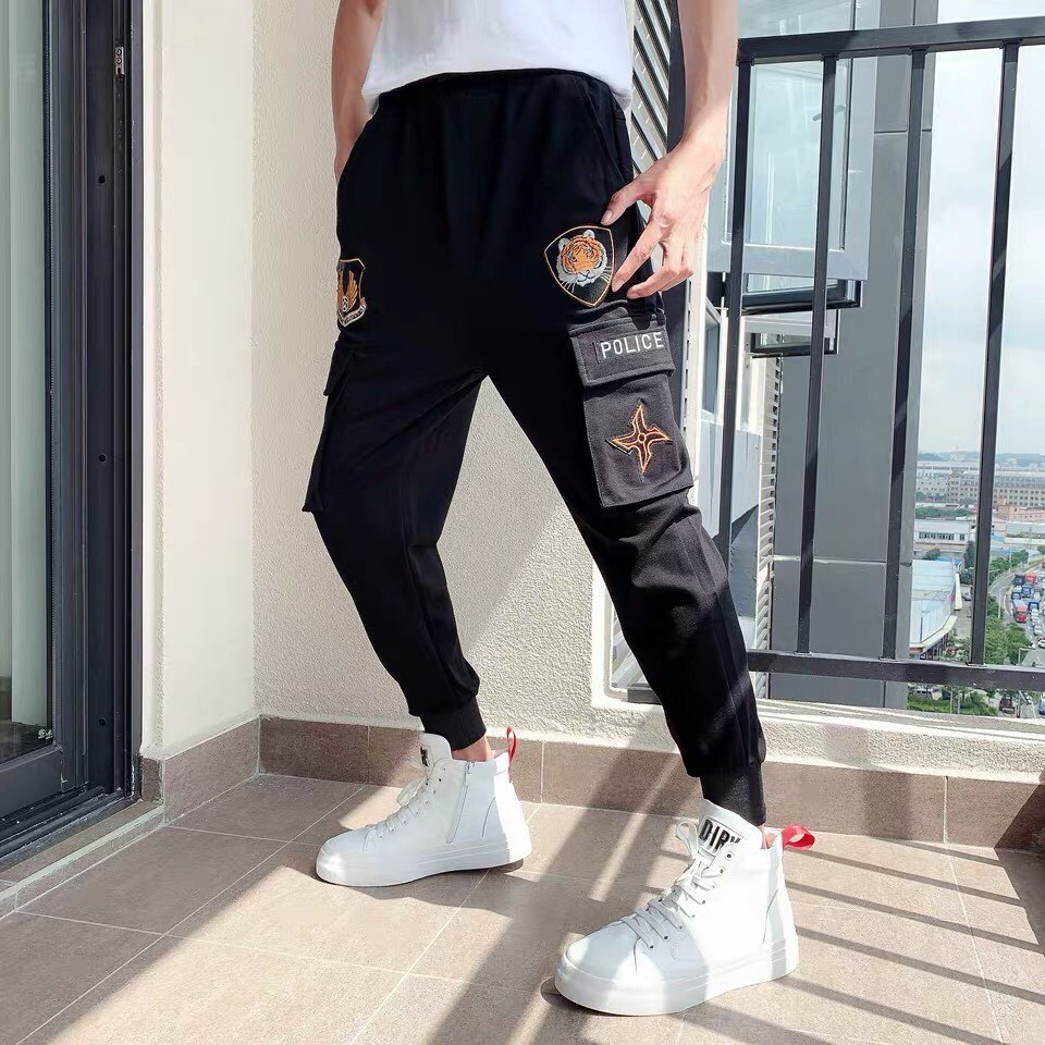 Quần jogger unisex thêu