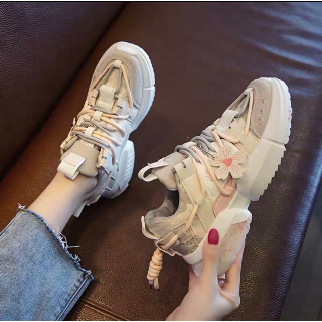 ✏️✏️✏️TA NÓI ĐẸP XĨU LUÔN MẤY MÁ ƠI ❌Bata đưes thô hoa cúc xinh xĩu nha ✅Hàng quảng châu cao cấp ✔️✔️Size 35/39