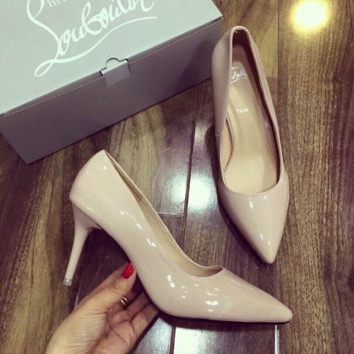 Cao gót búp bê Louboutin