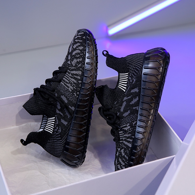 Giày Thể Thao Thiết Kế Mới Thoáng Khí Năng Động Thời Trang Dành Cho Cả Nam Và Nữ